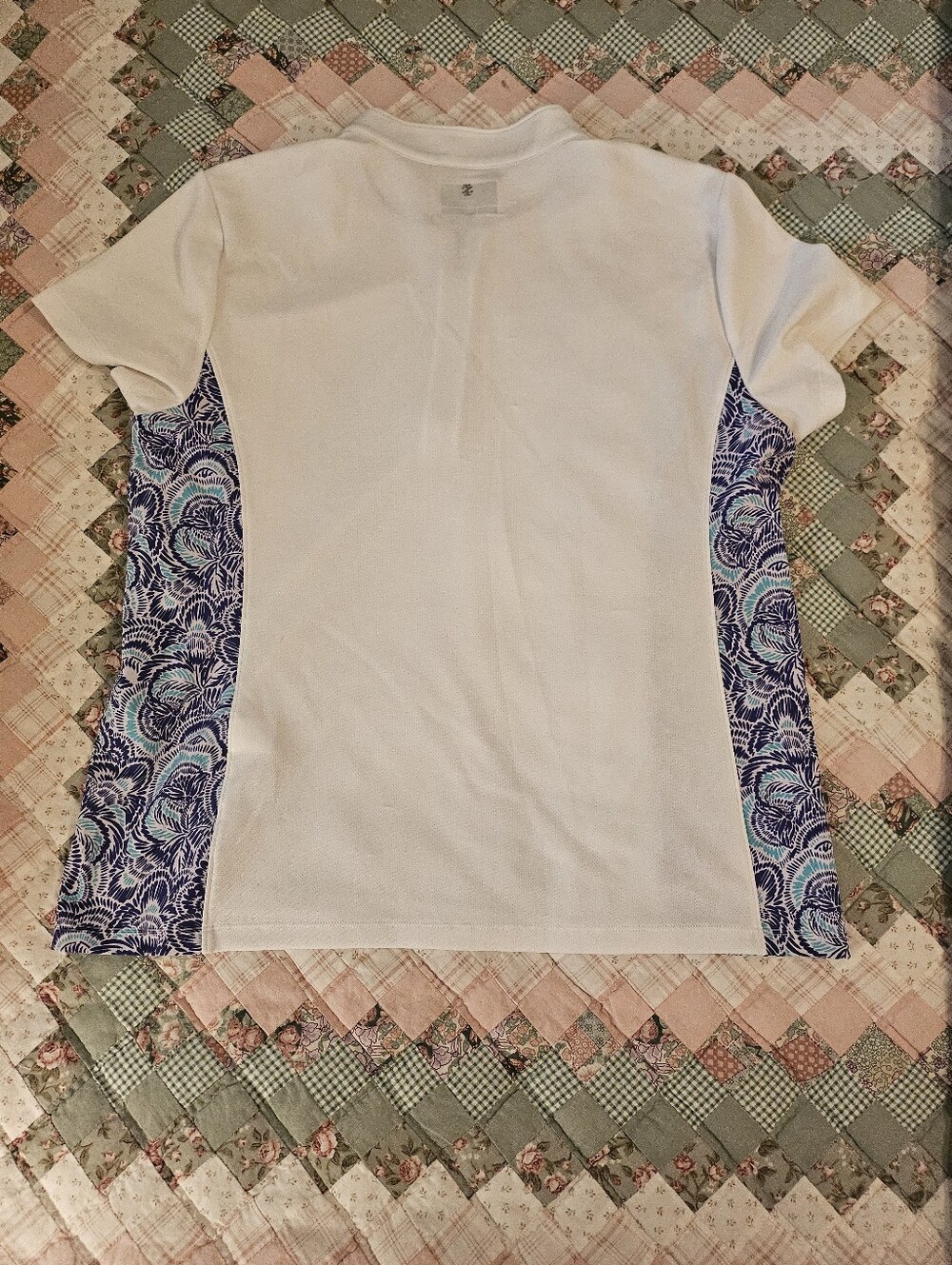 Izod Golf Shirt 3/4 zipper - Picture 2 of 8